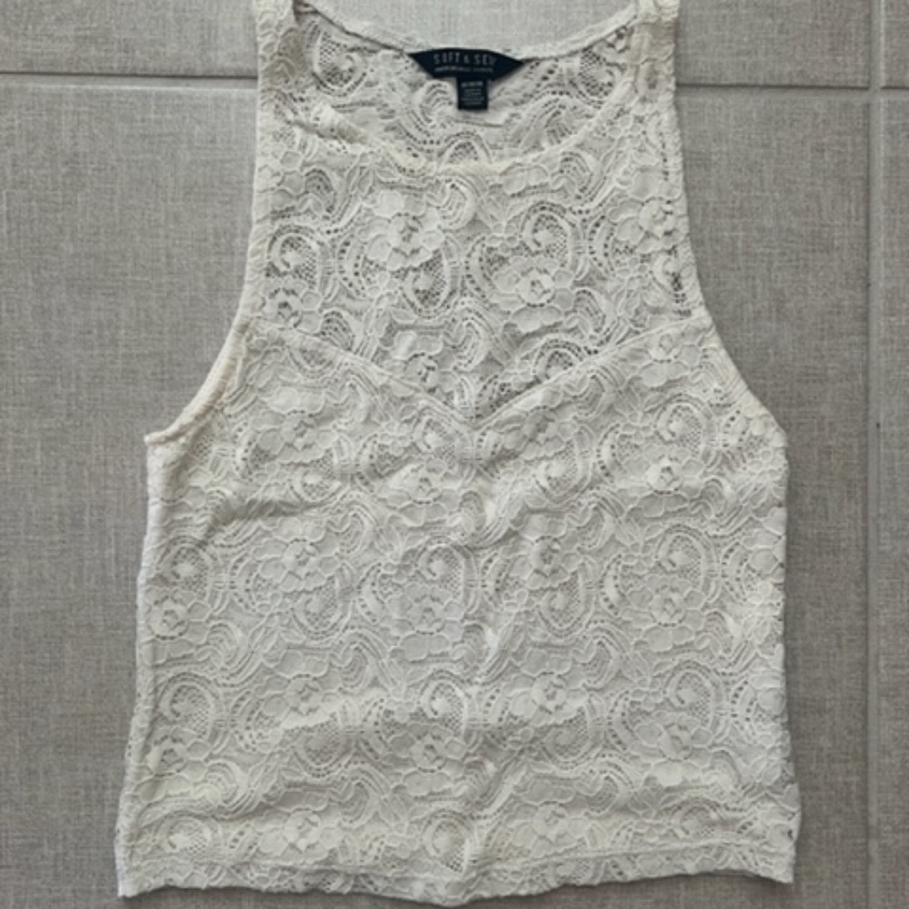 American Eagle lace crop tank, size medium